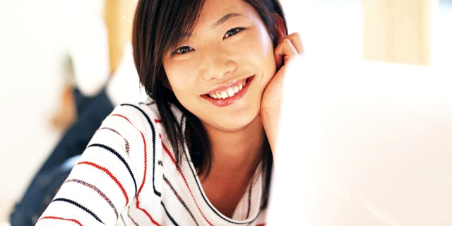 固定電話の工事をすることでインターネットを利用できます